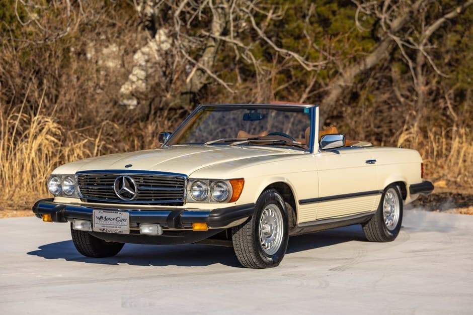 1978 Mercedes-Benz R107 SL sold for $9,600