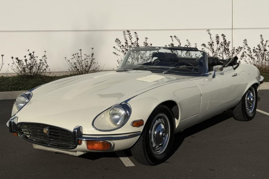1971 Jaguar XKE Series III sold for $37,250