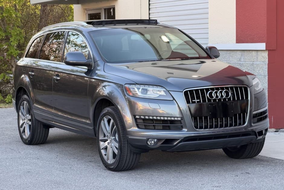 2015 Audi Q7 sold for $14,700