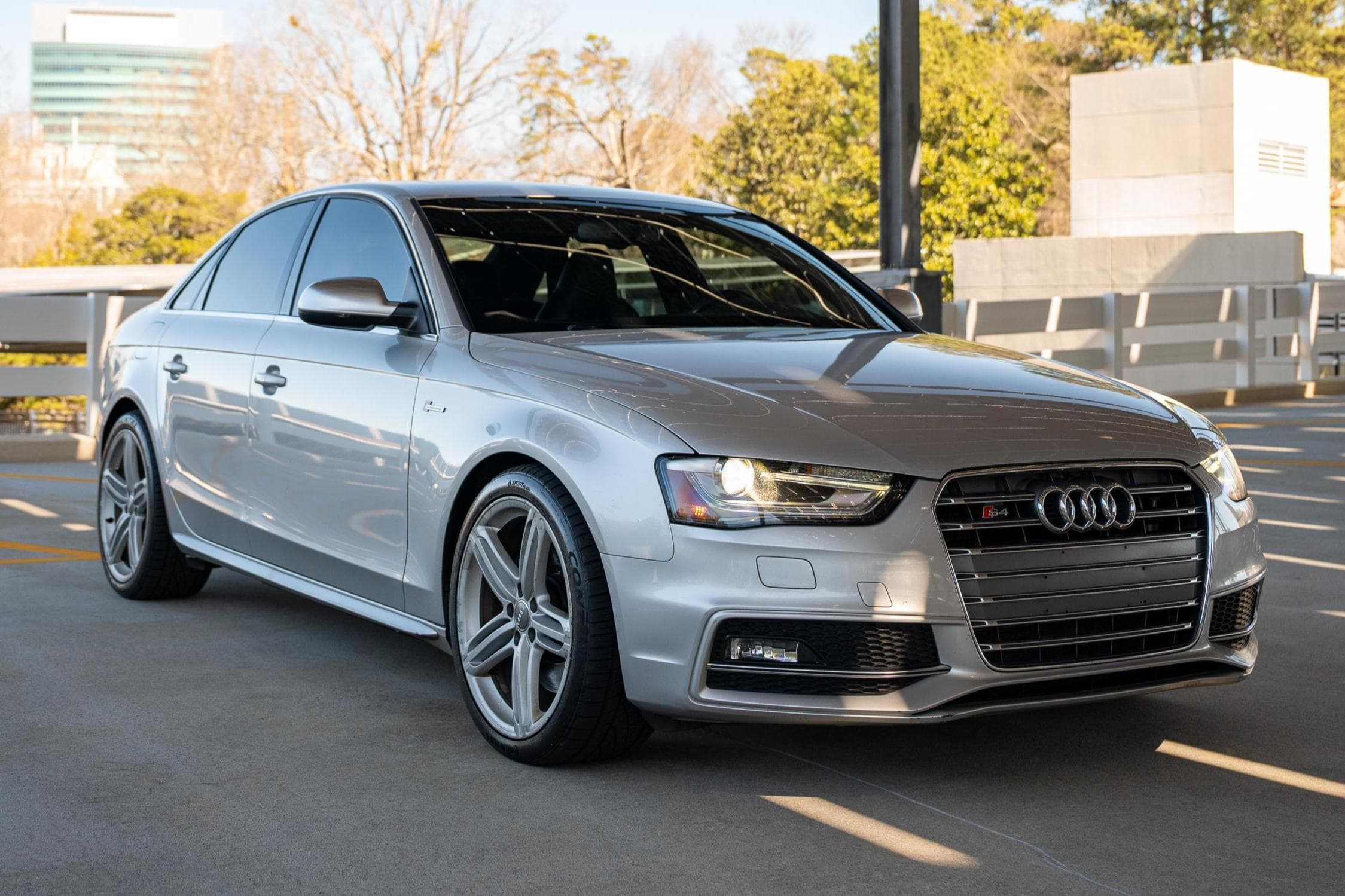 2013 Audi B8 S4 sold for $8,703