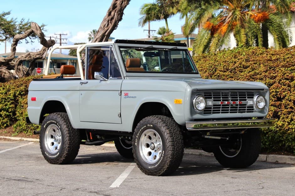 1971 Ford Bronco U13/U14/U15 1966-1977 sold for $165,000