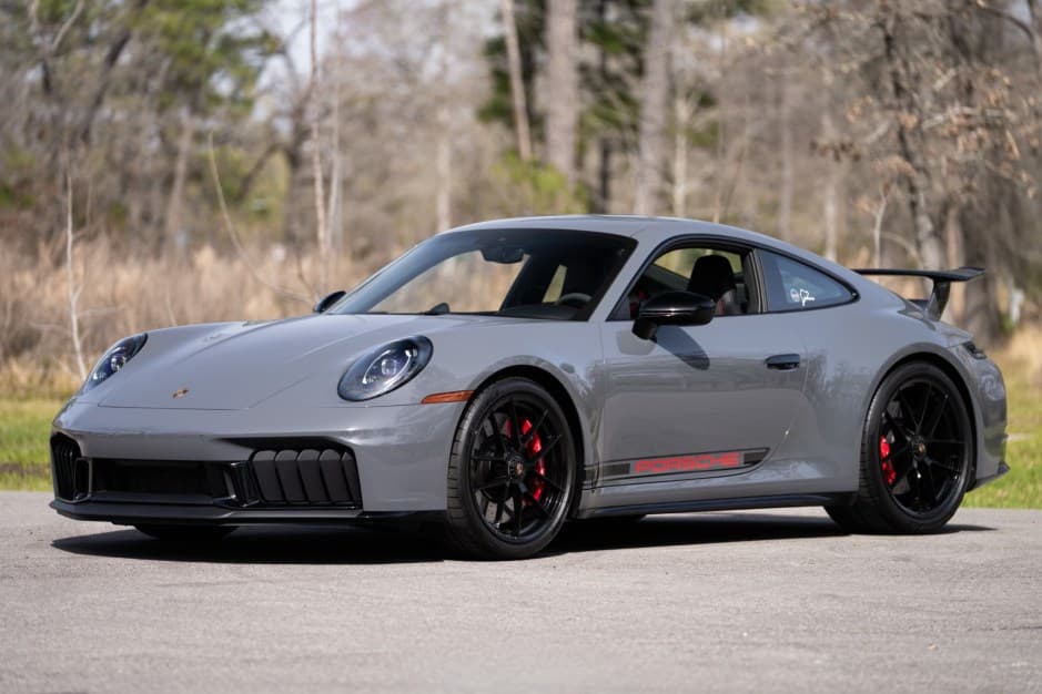 2025 Porsche 992 911 Carrera GTS sold for $191,911