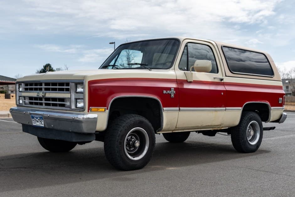 1988 Chevrolet K5 Blazer 1973-1991 sold for $15,500