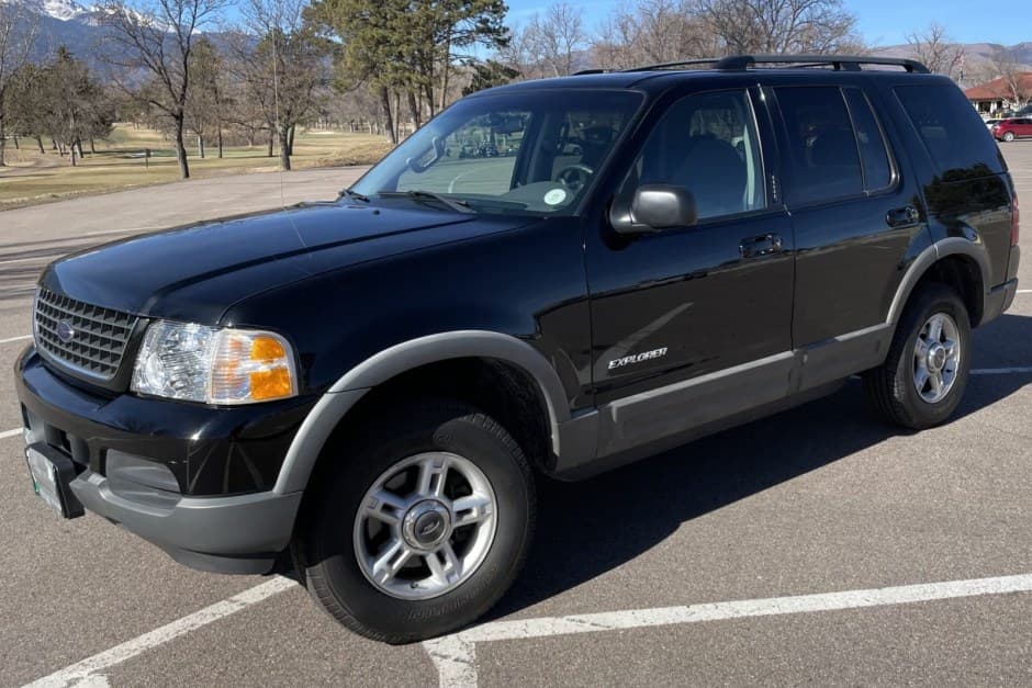 2002 Ford Explorer sold for $15,250