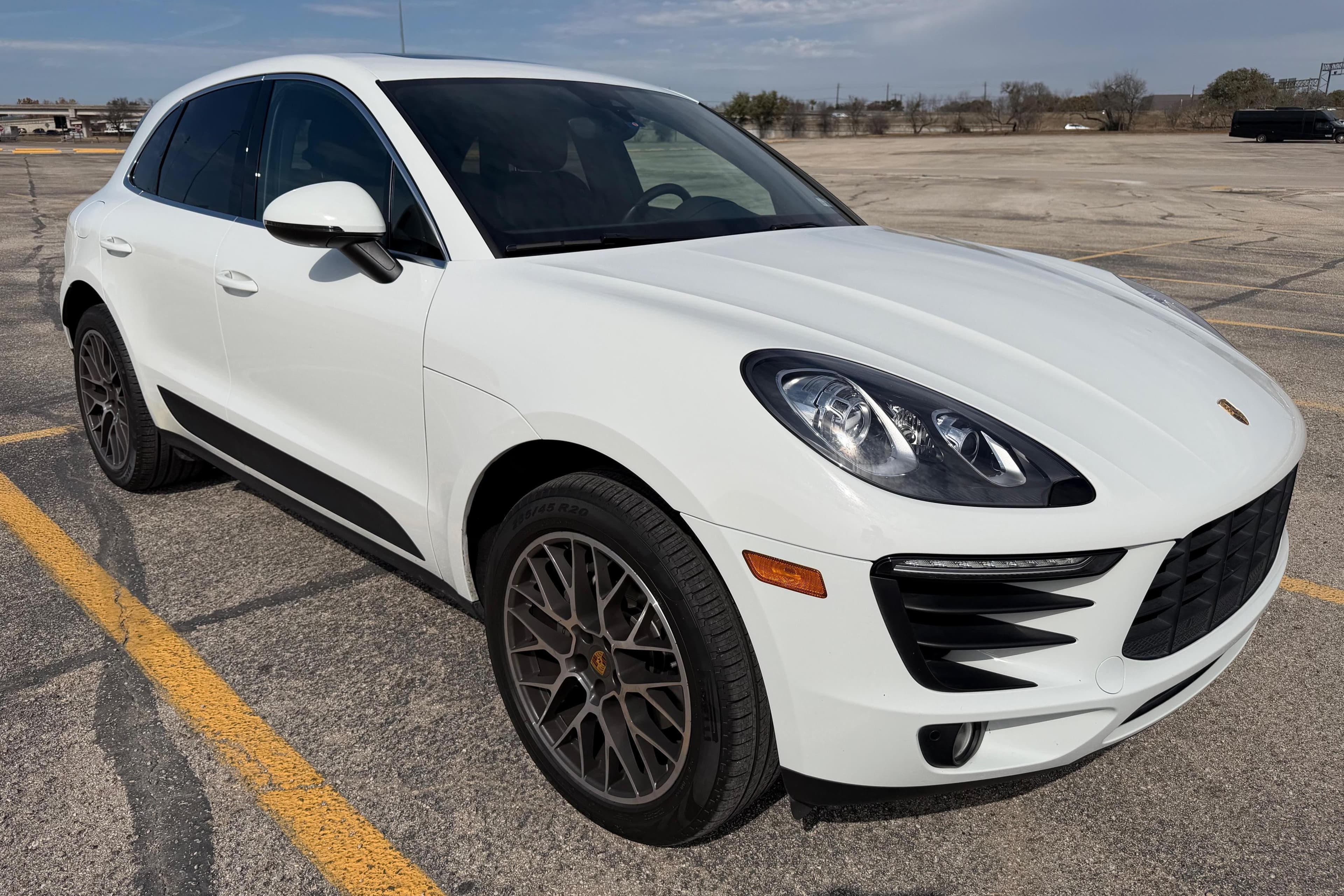 2017 Porsche Macan sold for $29,000
