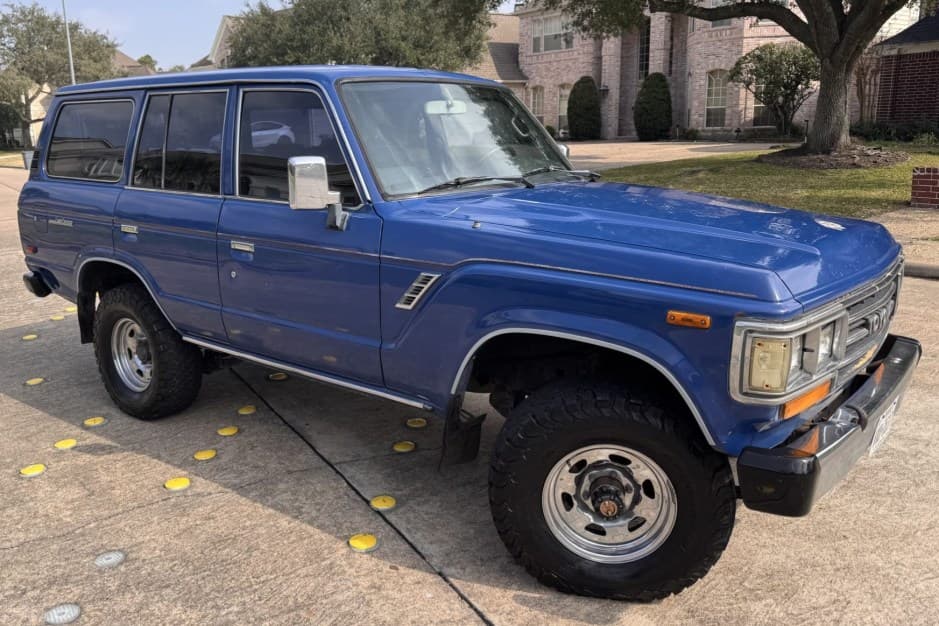 1988 Toyota Land Cruiser 60-Series sold for $17,250