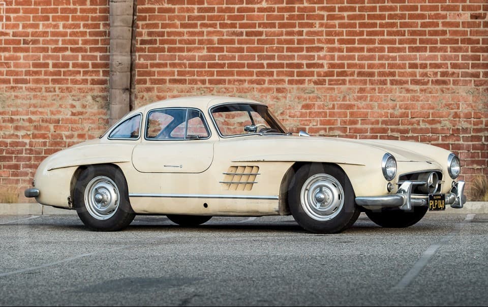 1954 Mercedes-Benz 300 SL Gullwing sold for $1,155,000