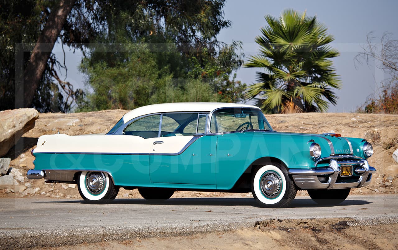 1955 Pontiac Star Chief Custom Catalina sold for $47,040