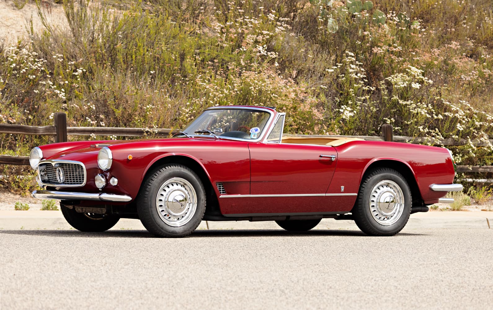 1961 Maserati 3500 GT Spider sold for $698,000