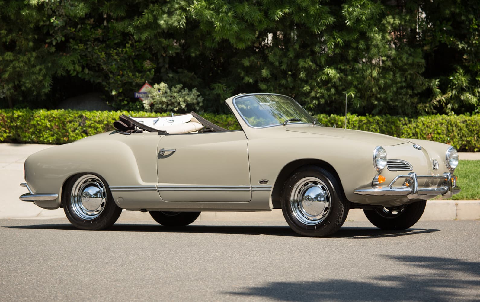 1965 Volkswagen Karmann Ghia Convertible sold for $60,480