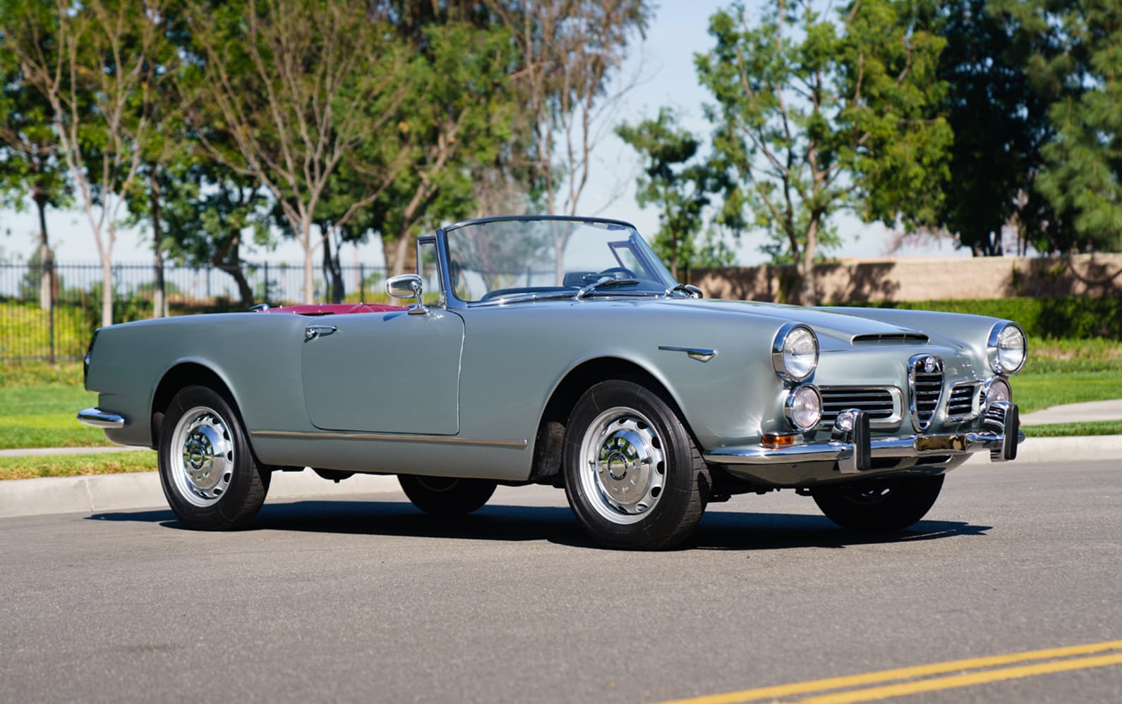 1966 Alfa Romeo 2600 Spider sold for $140,000