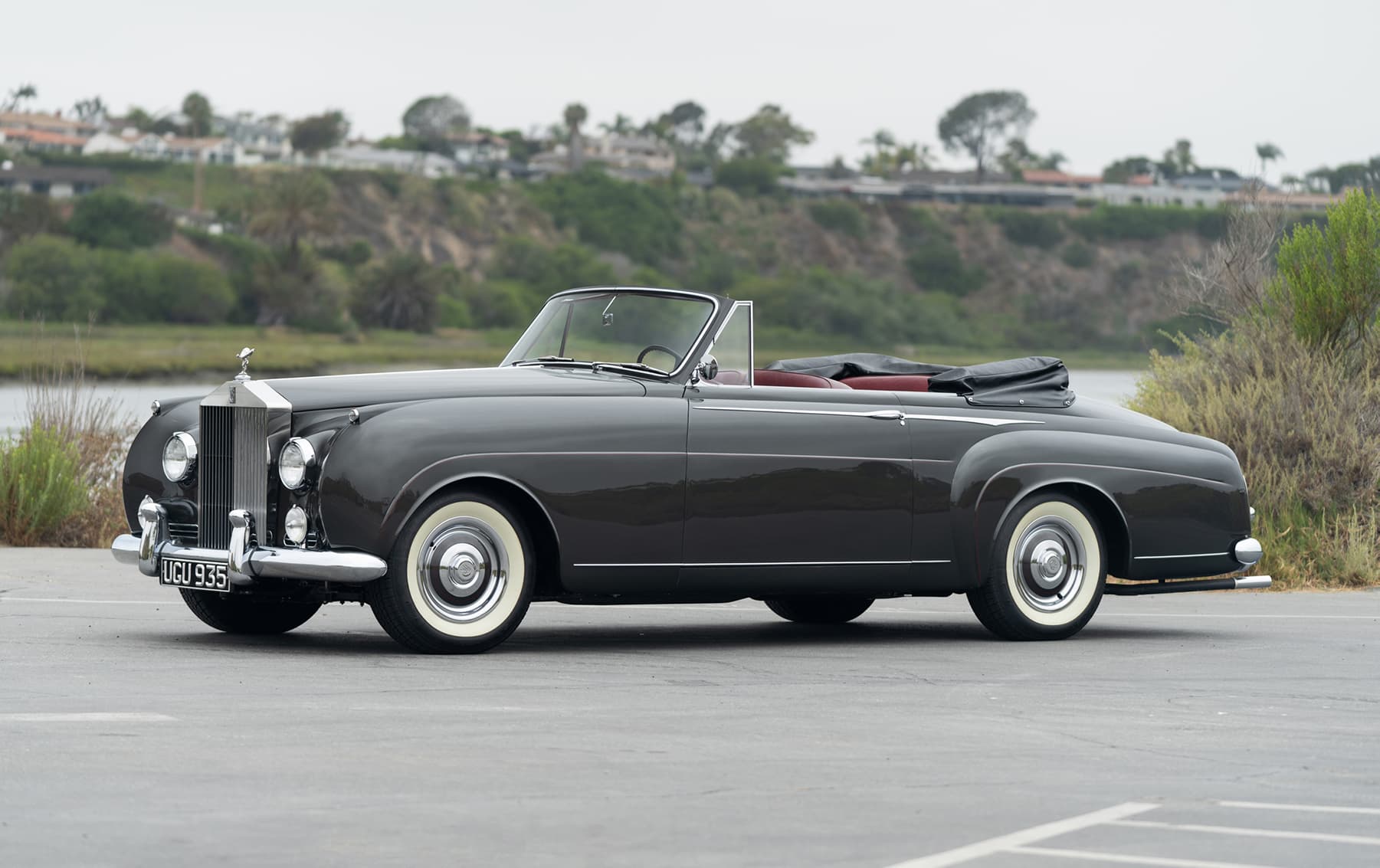 1958 Rolls-Royce Silver Cloud I Drophead Coupe sold for $489,000