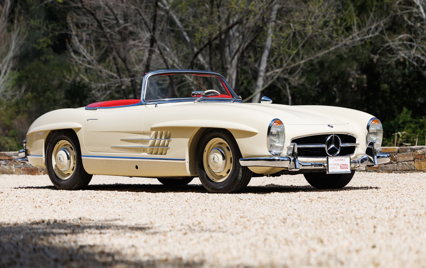 1957 Mercedes-Benz 300 SL Roadster sold for $1,600,000
