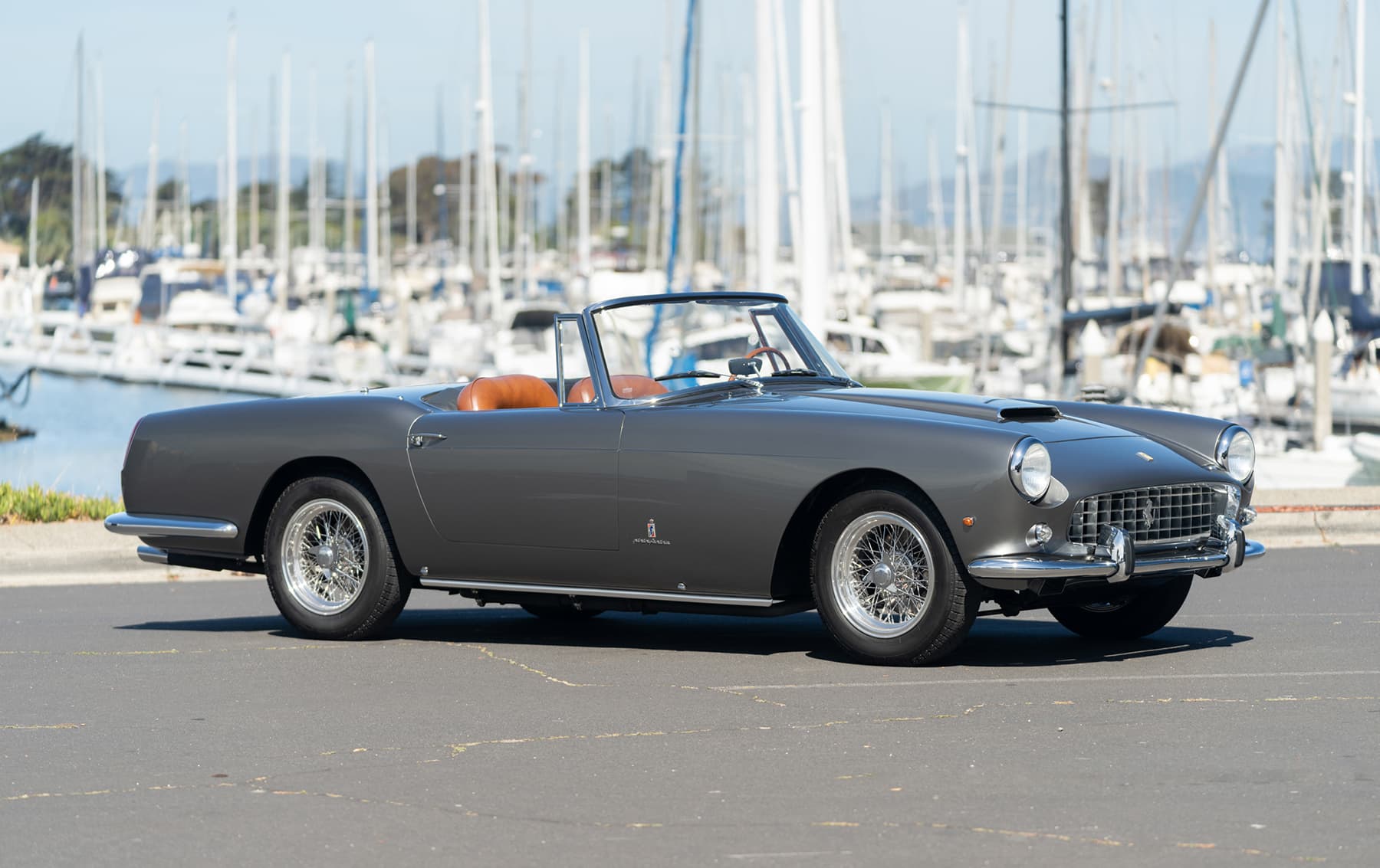 1960 Ferrari 250 GT Series II Cabriolet sold for $1,600,000