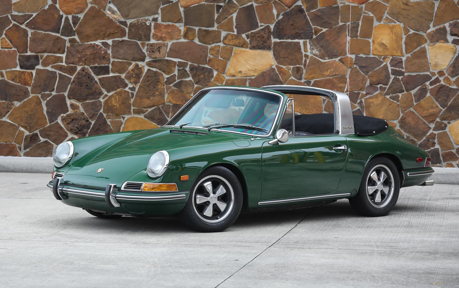 1968 Porsche 912 Soft-Window Targa sold for $128,800