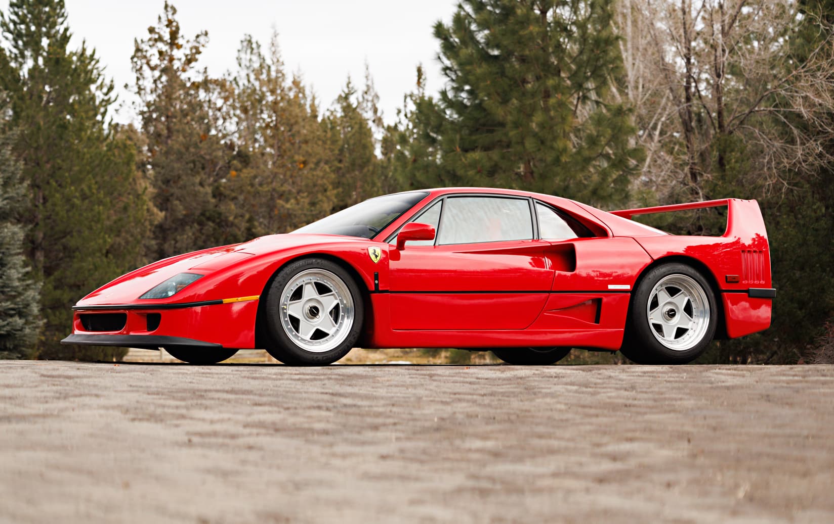 1991 Ferrari F40 sold for $2,452,500