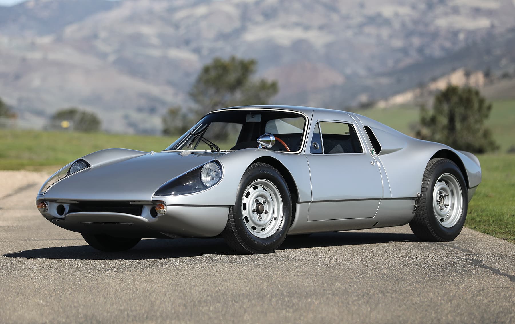 1965 Porsche 904/6 sold for $2,205,000