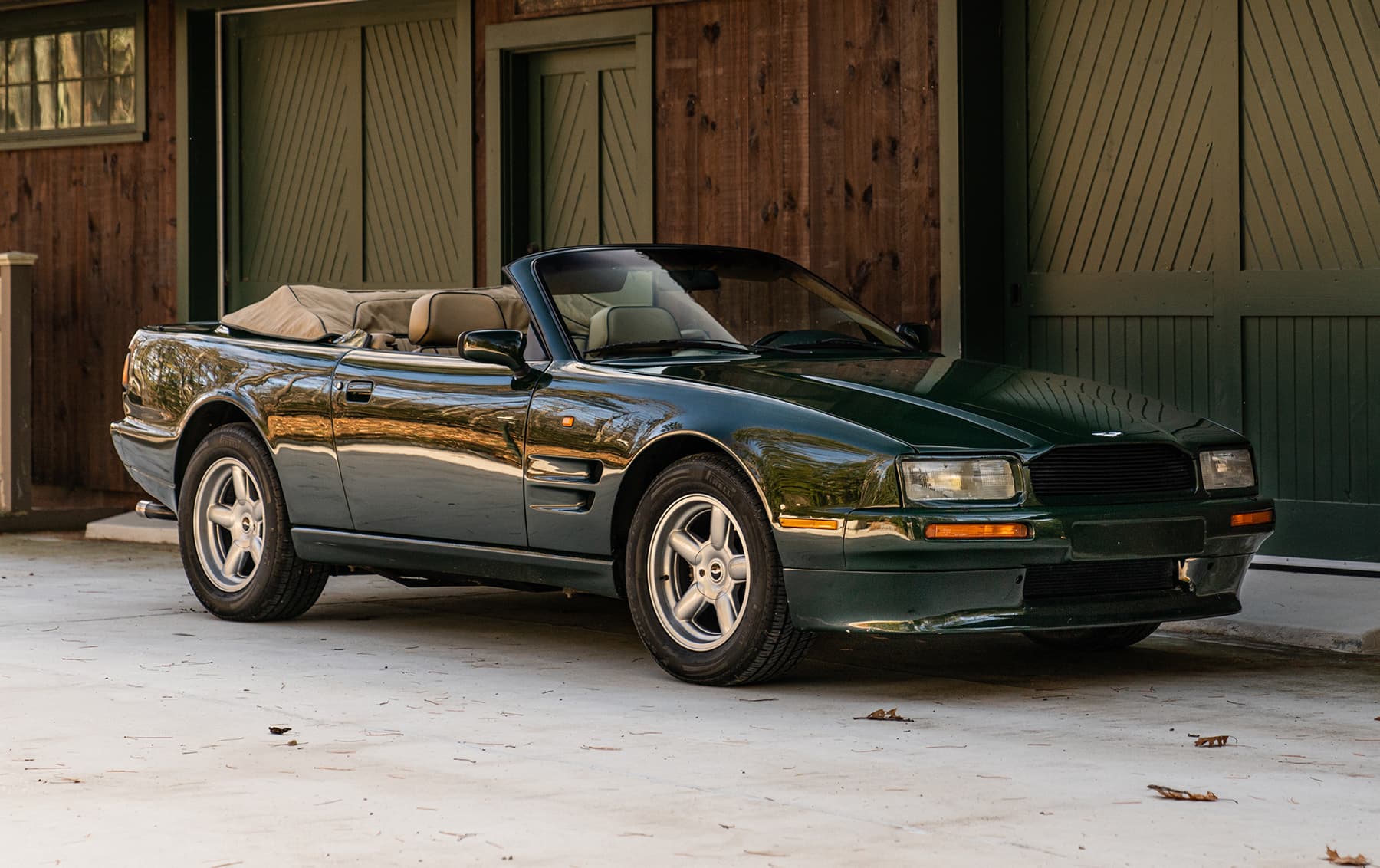 1993 Aston Martin Virage Volante sold for $121,000
