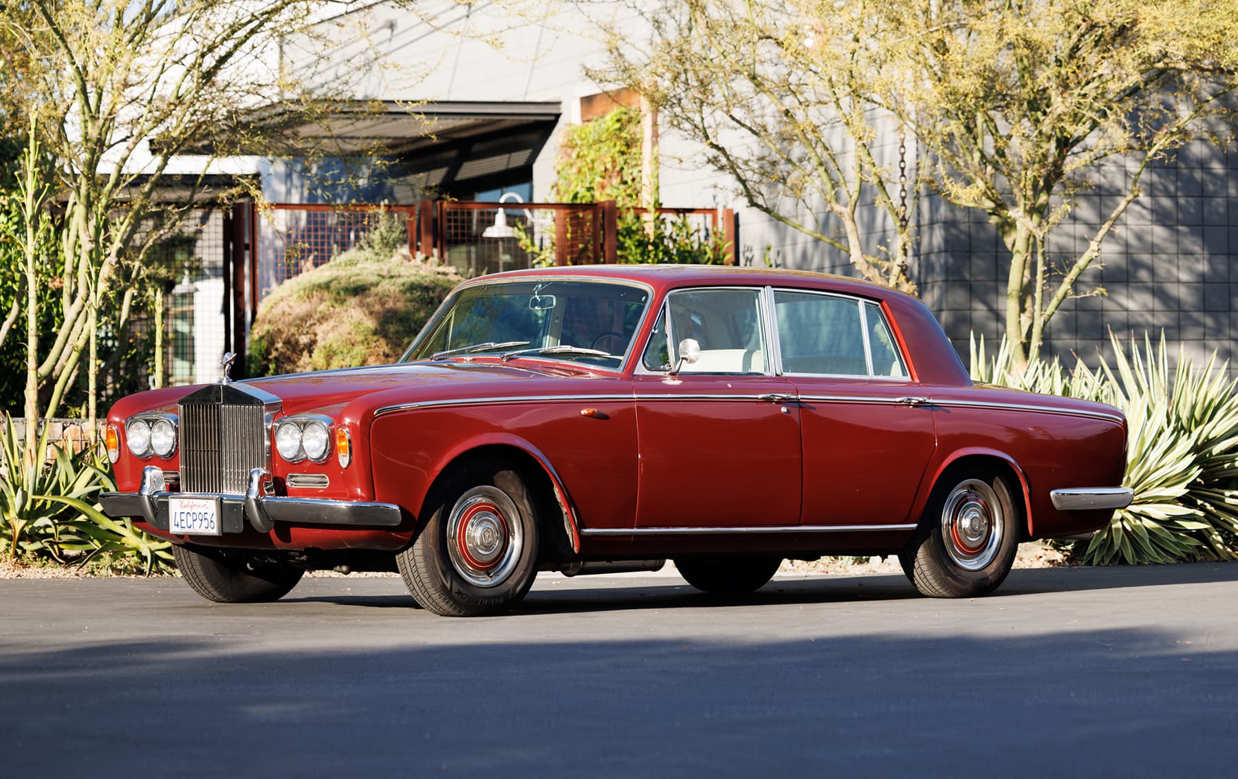 1967 Rolls-Royce Silver Shadow sold for $0