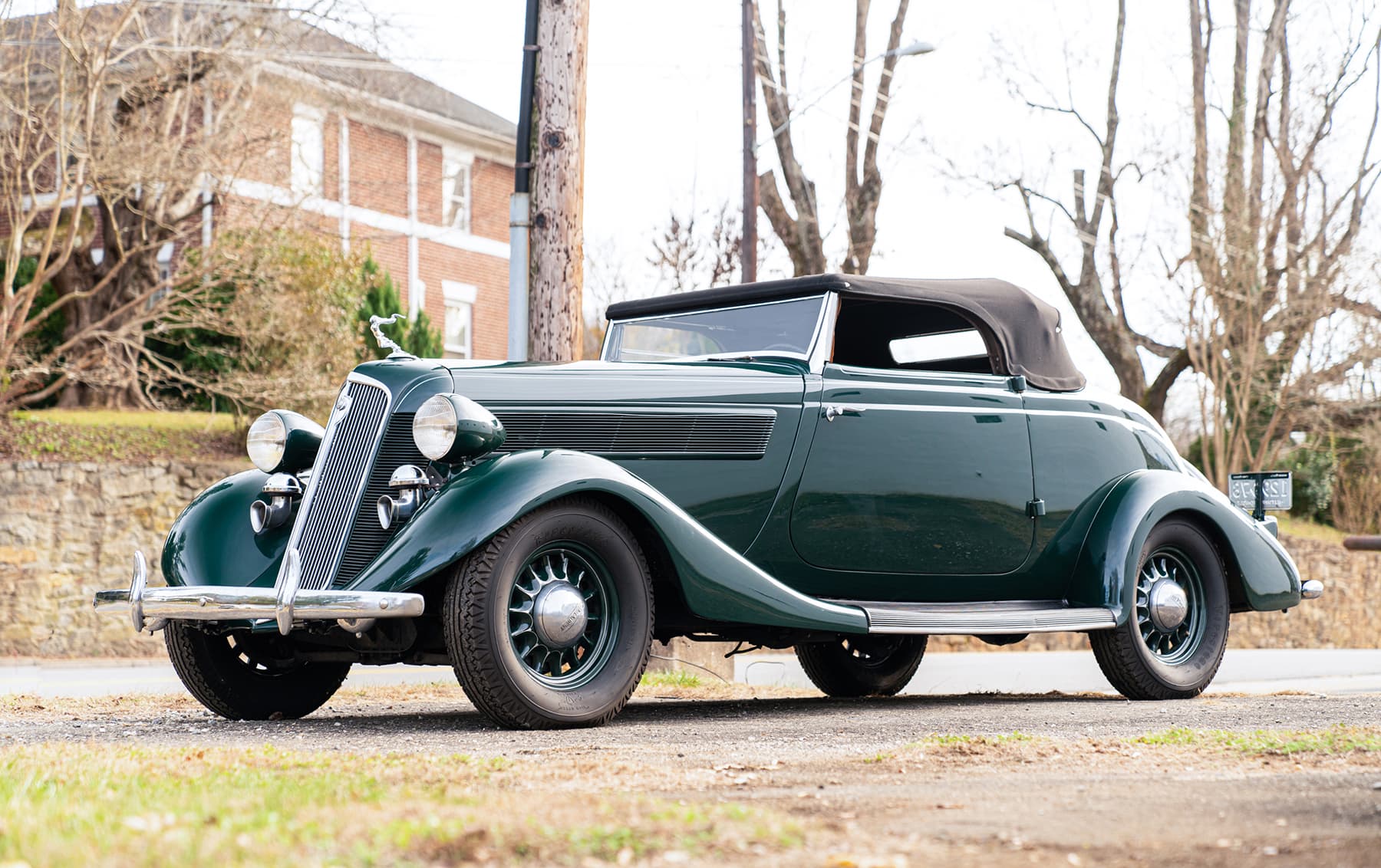 1935 Studebaker President Roadster sold for $69,440