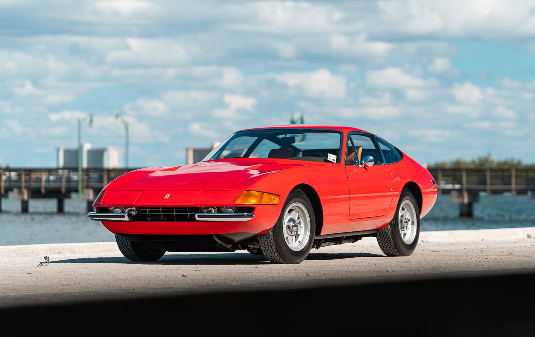 1971 Ferrari 365 GTB/4 Daytona sold for $599,000