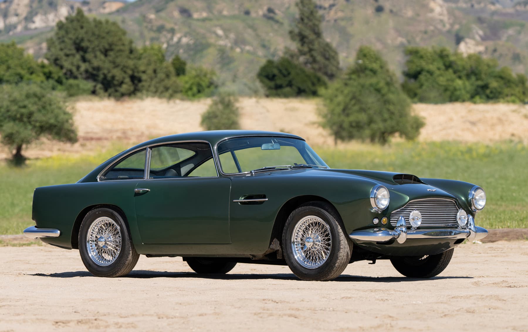 1960 Aston Martin DB4 Series I sold for $456,000