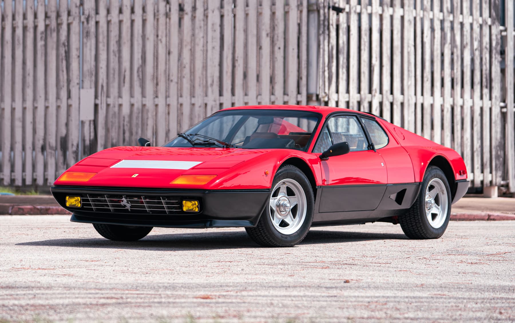 1984 Ferrari 512 BBi sold for $285,500