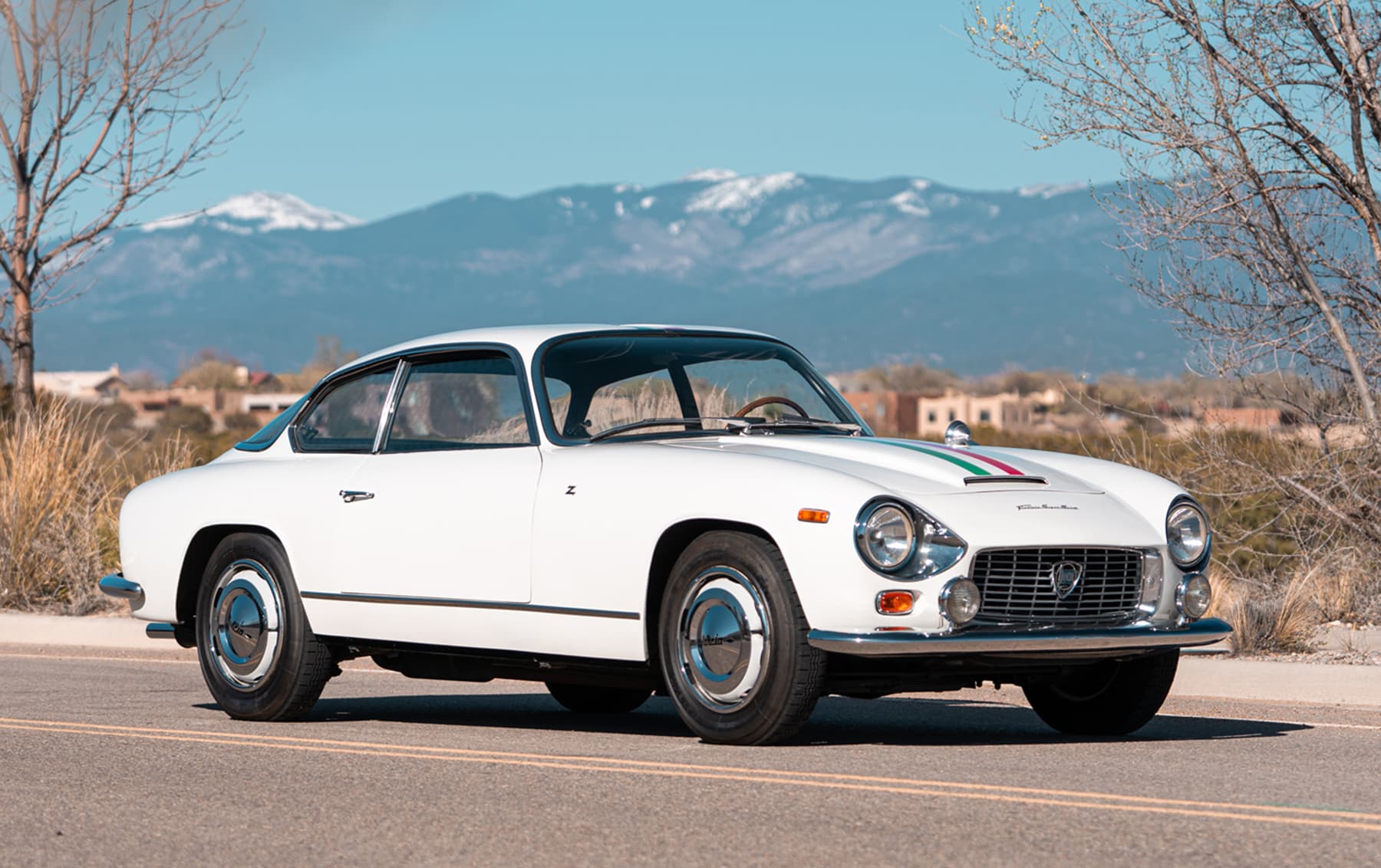1967 Lancia Flaminia Super Sport sold for $173,600