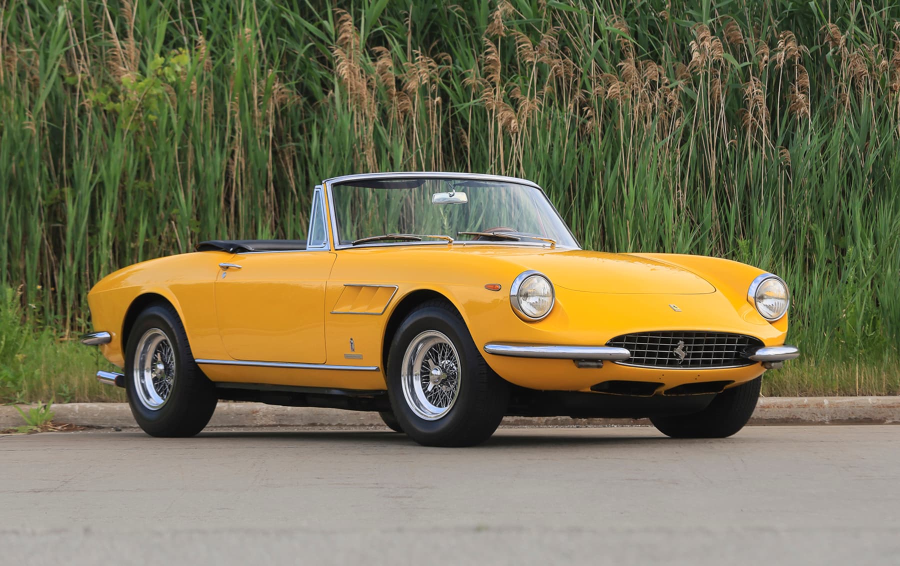 1968 Ferrari 330 GTS sold for $1,957,500