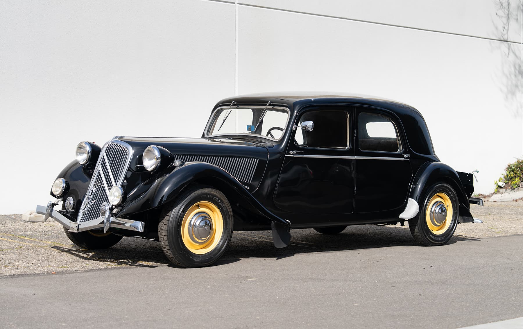 1949 Citroen 15 Traction Avant Berline sold for $26,880