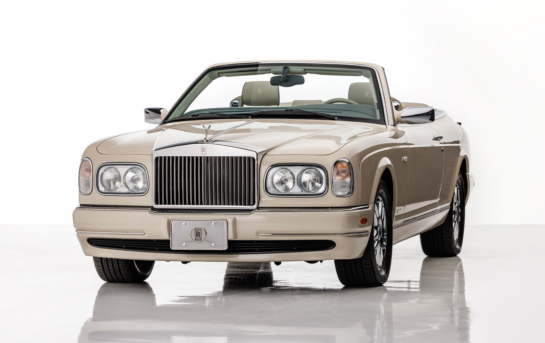 2002 Rolls-Royce Corniche 'Last of Line' sold for $156,800