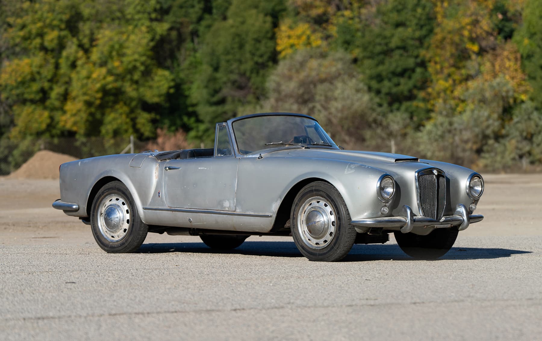 1958 Lancia Aurelia B24S Cabriolet sold for $112,000
