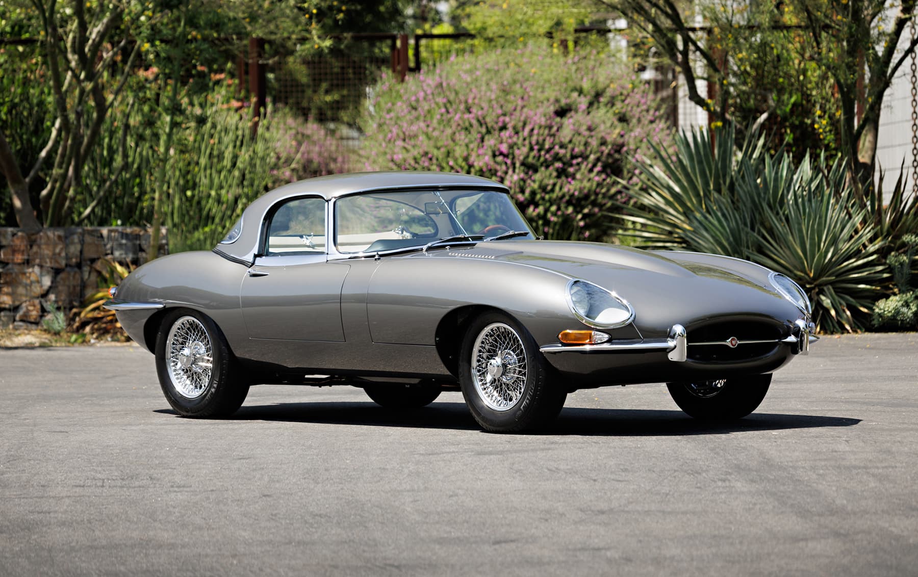 1966 Jaguar E-Type Series I 4.2-Litre Roadster sold for $184,800