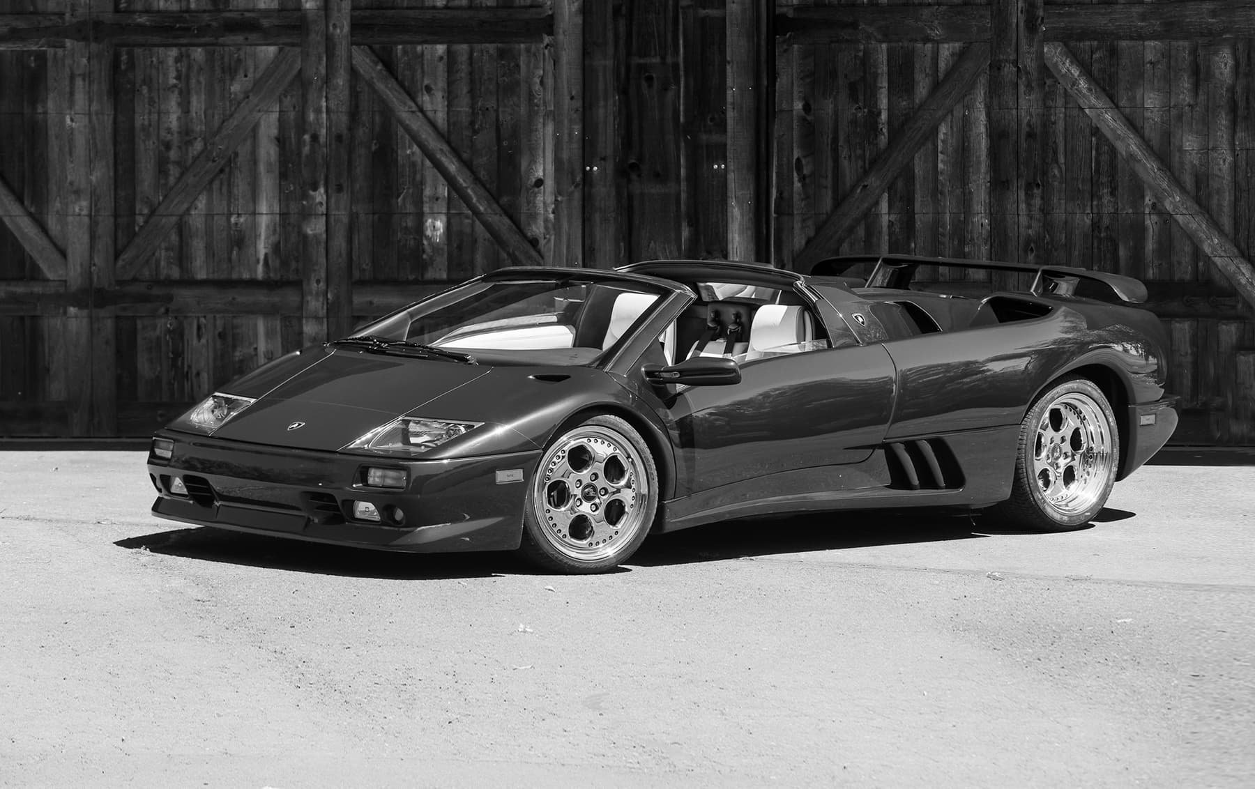 1999 Lamborghini Diablo VT Roadster sold for $0