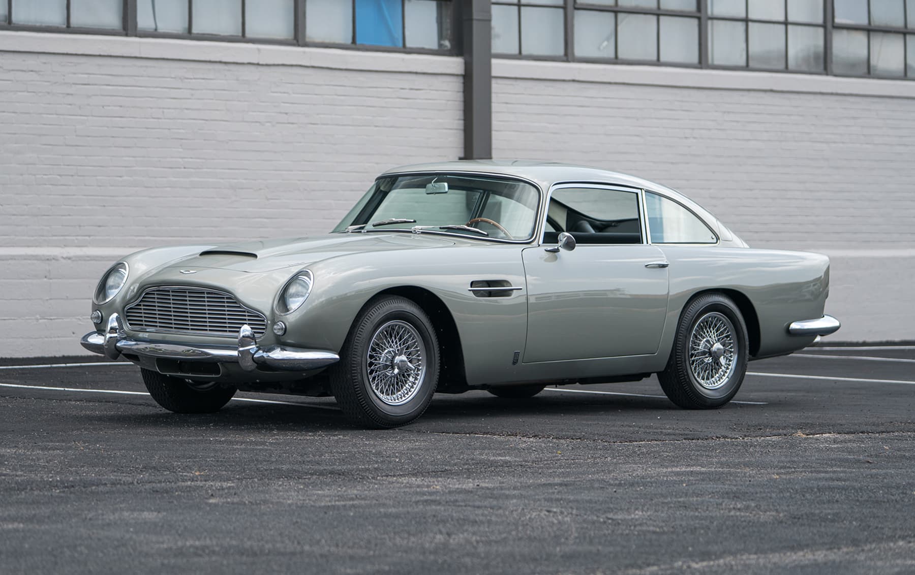1964 Aston Martin DB5 sold for $478,000