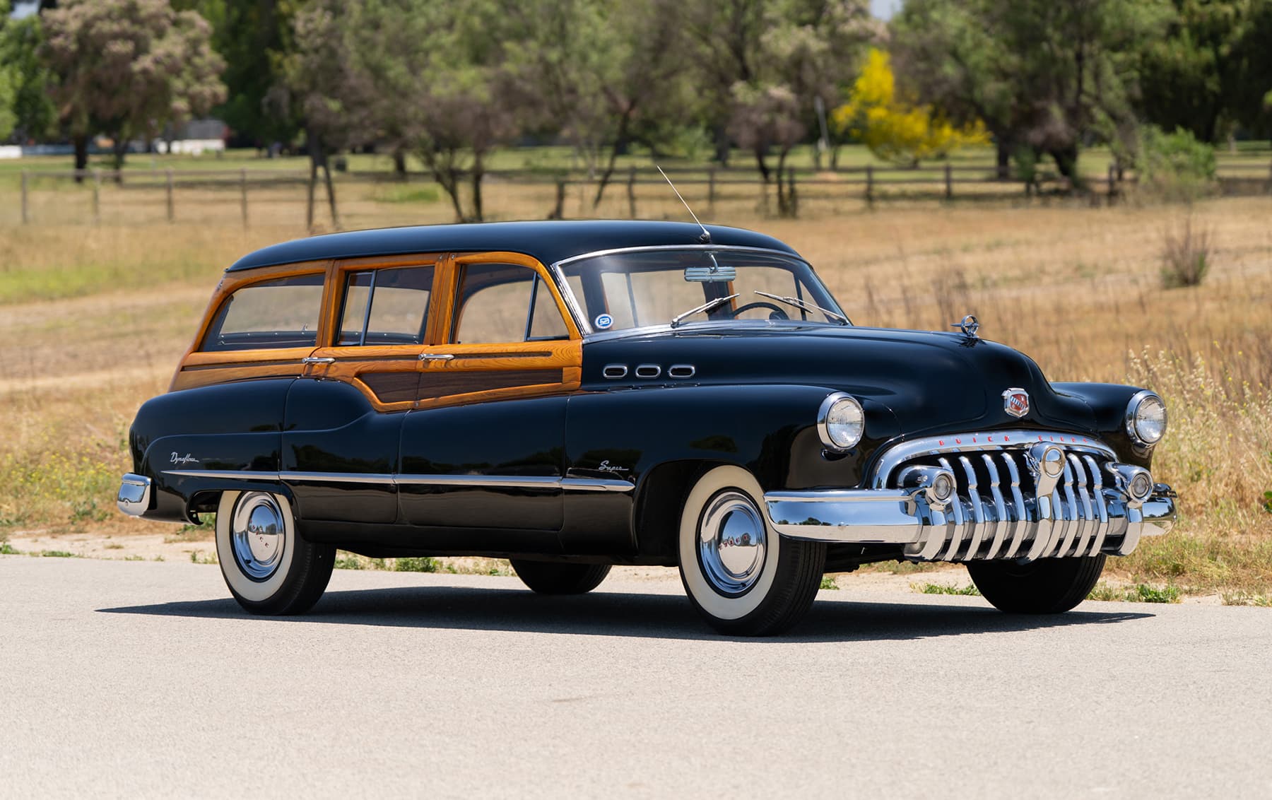 1950 Buick Super Estate Wagon sold for $25,760