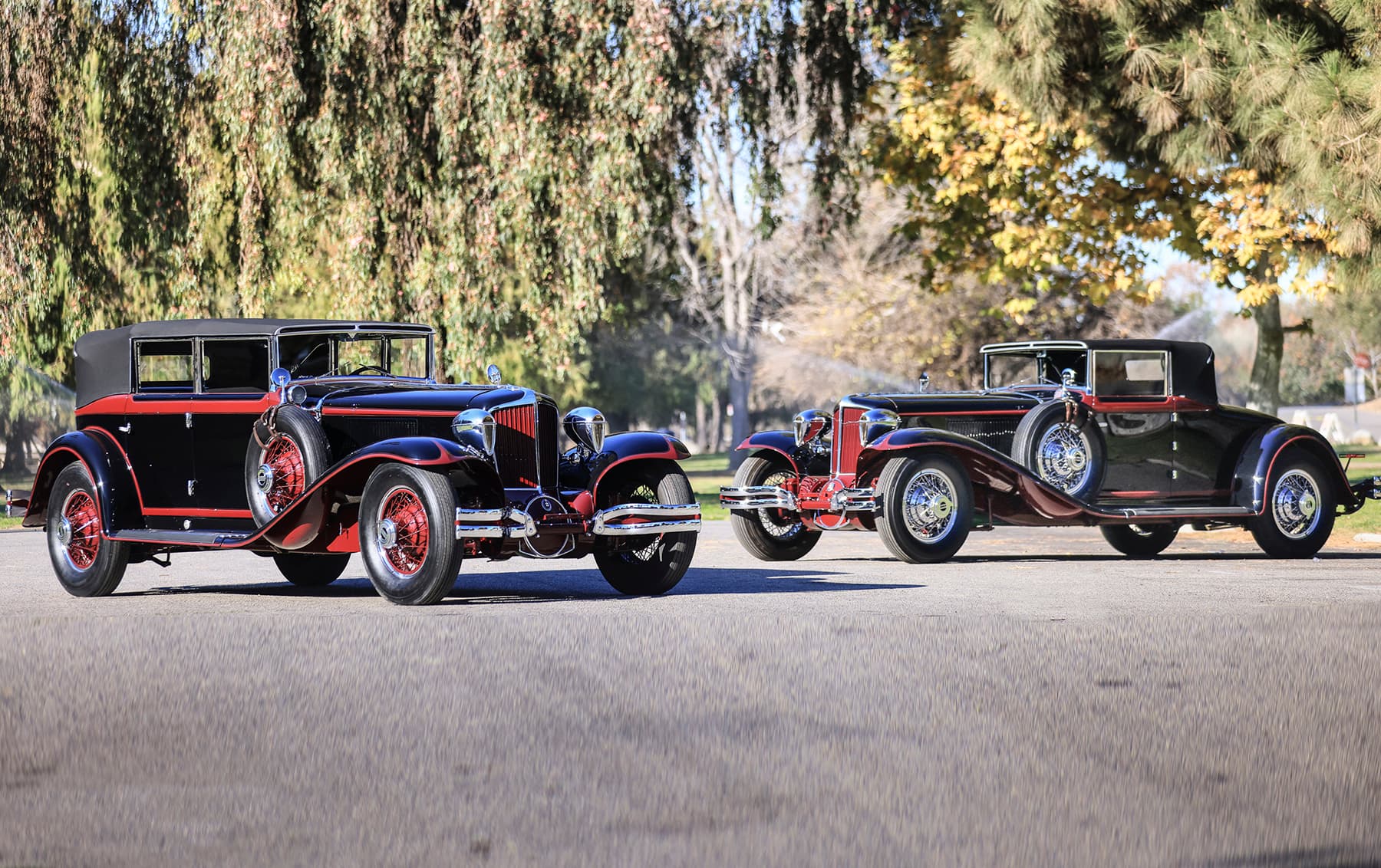 1929 Cord L-29 Cabriolet and 1930 Cord L-29 Phaeton Sedan sold for $401,000