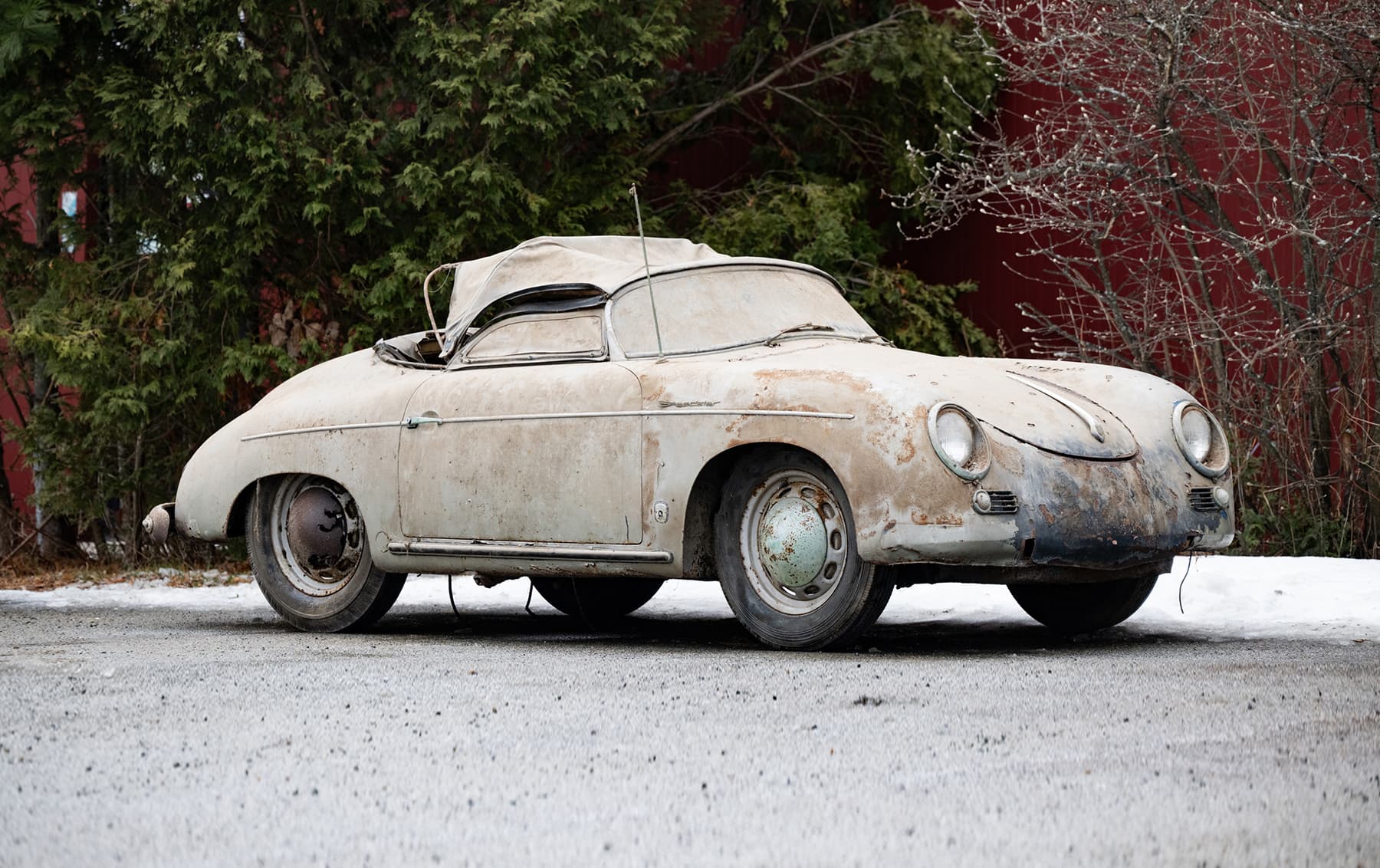 1955 Porsche 356 Speedster sold for $145,600