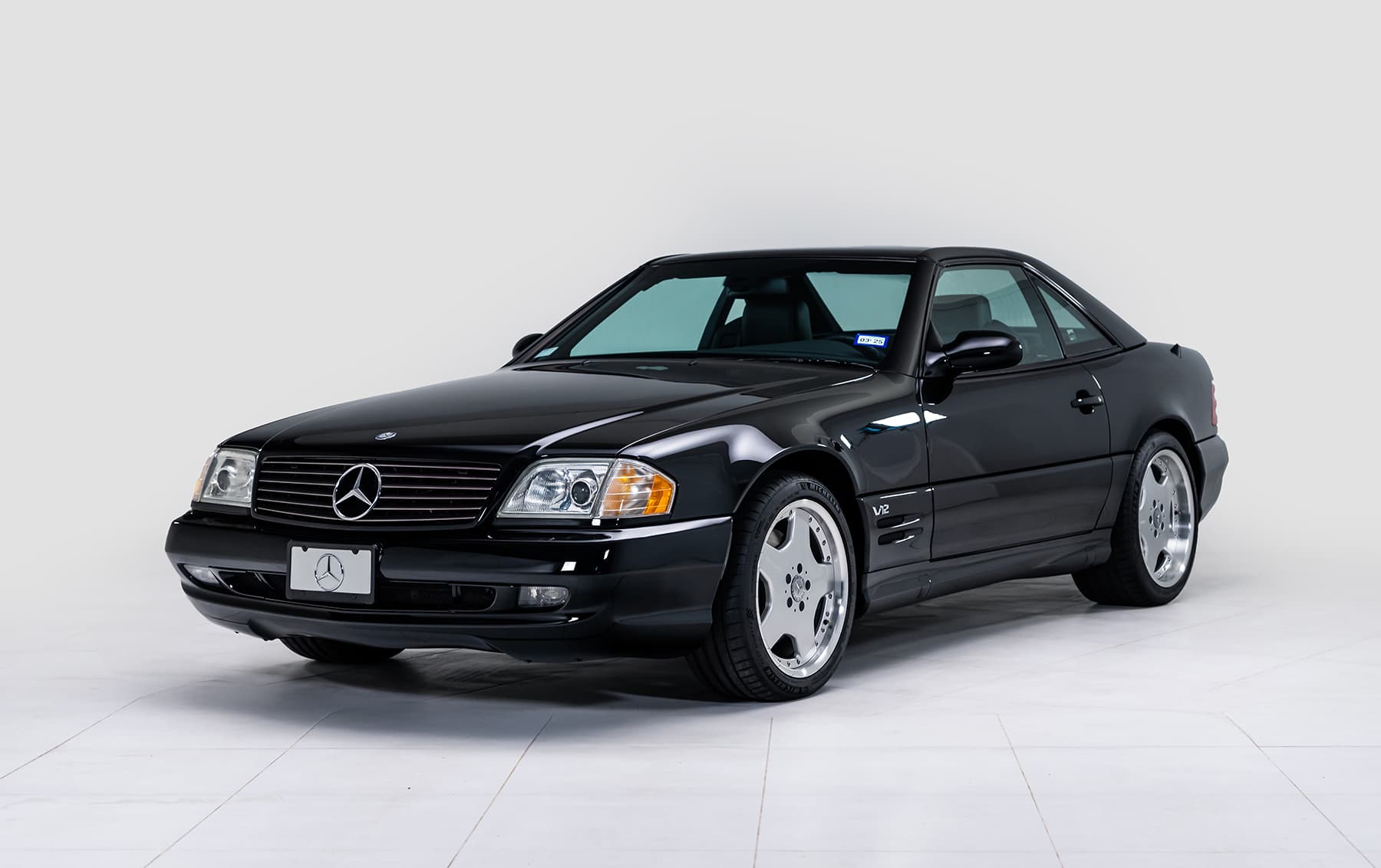 2001 Mercedes-Benz SL600 sold for $196,000