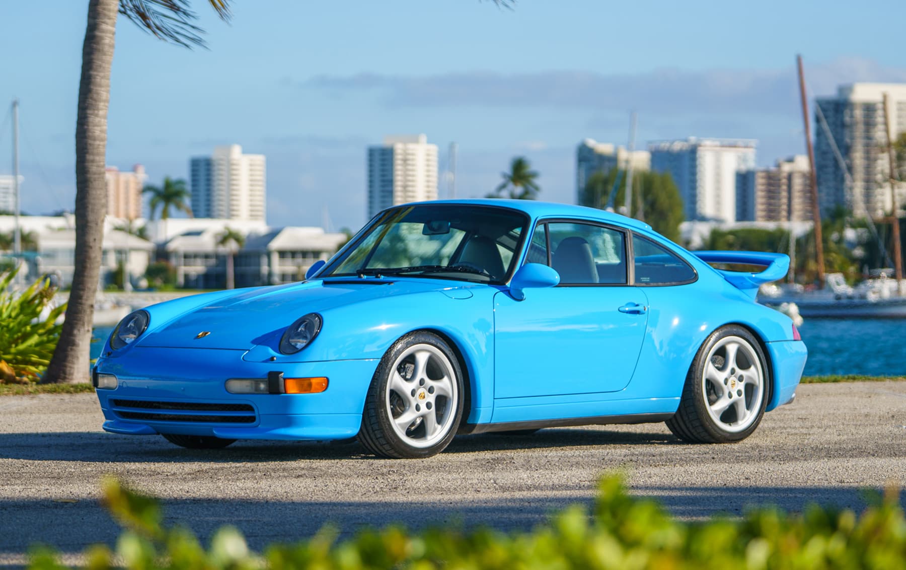 1996 Porsche 993 Carrera sold for $307,500