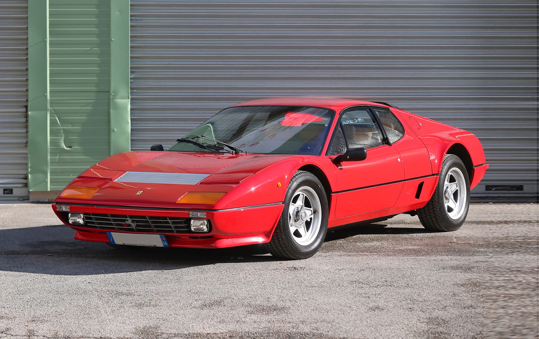 1981 Ferrari 512 BBi sold for $207,000