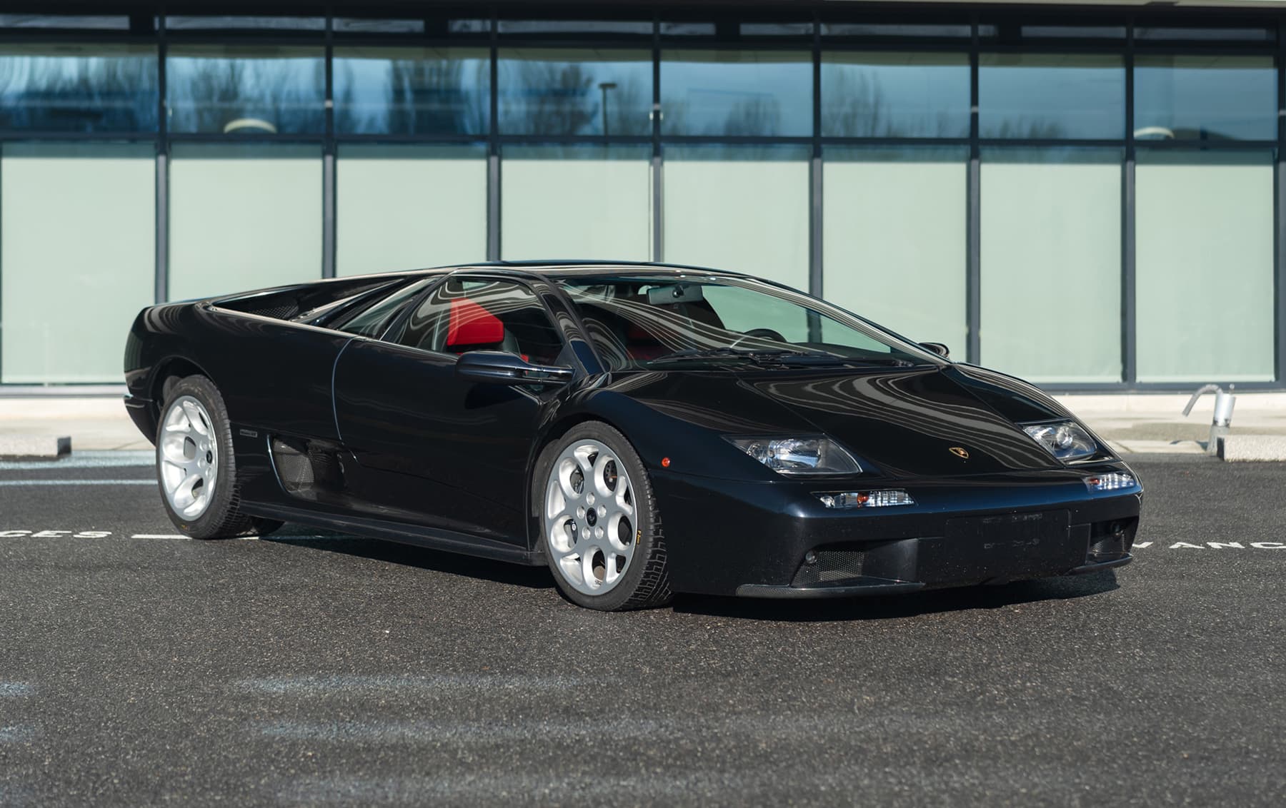 2000 Lamborghini Diablo 6.0 VT sold for $0