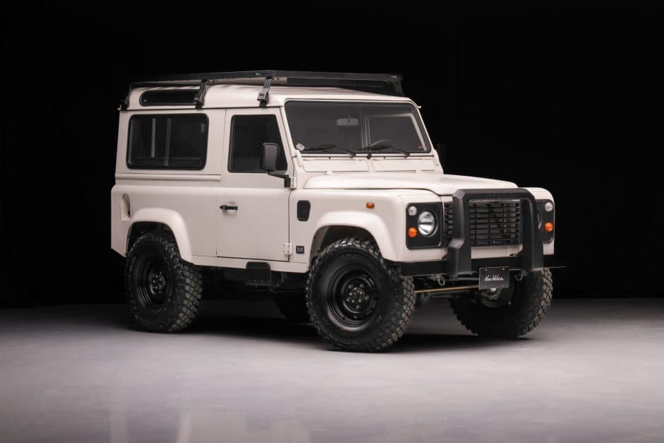 1996 Land Rover 90 / Defender 90 (Euro Spec) sold for $95,500