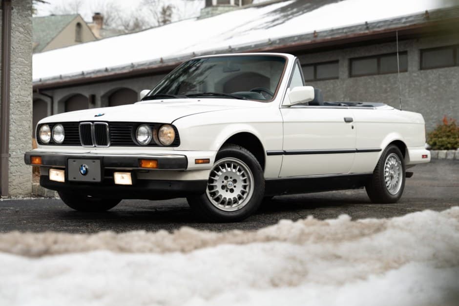 1990 BMW E30 3-Series Convertible sold for $8,250