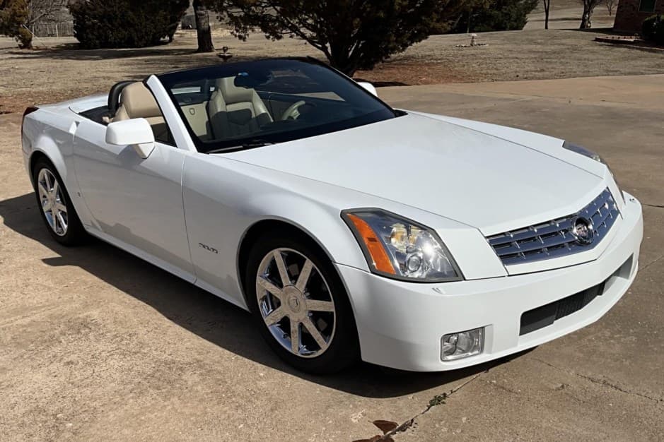2008 Cadillac XLR sold for $19,000