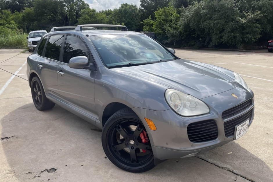2004 Porsche 955/957 Cayenne (2003-2010) sold for $7,500