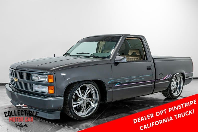 1992 Chevrolet C1500 Restomod sold for $30,450