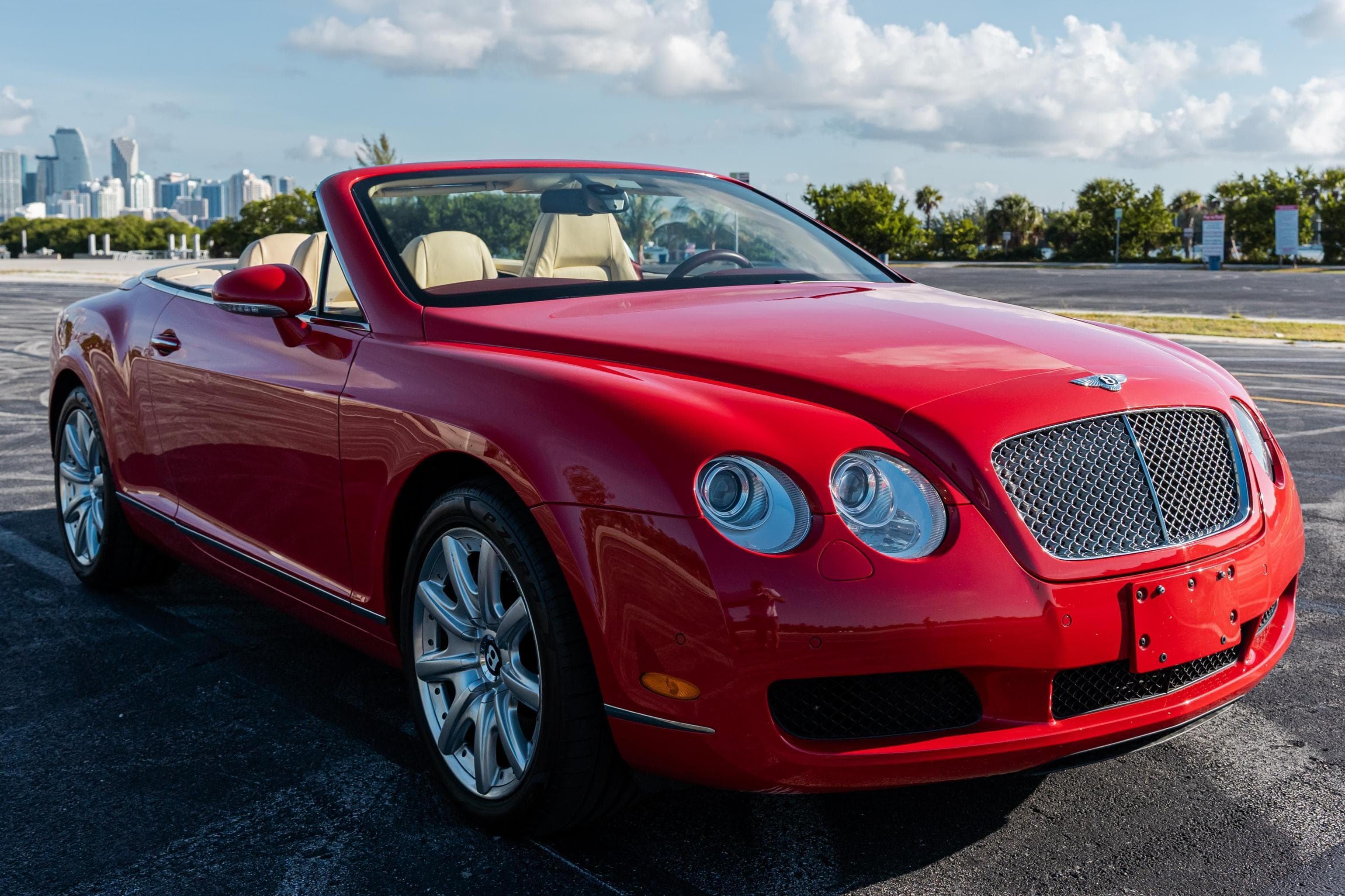 2007 Bentley Continental sold for $32,000