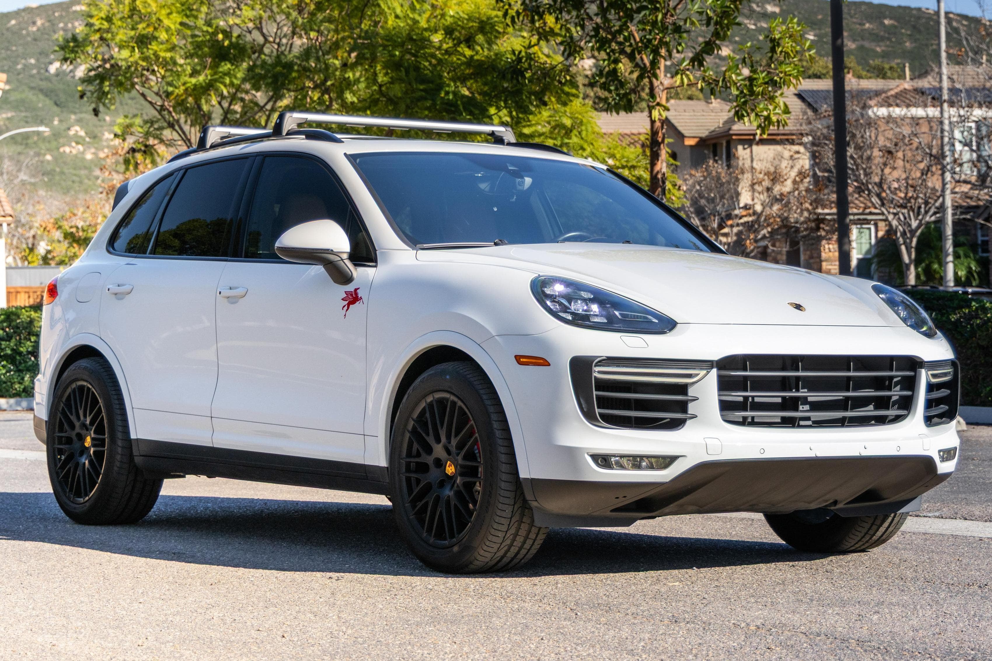 2015 Porsche Cayenne sold for $39,000