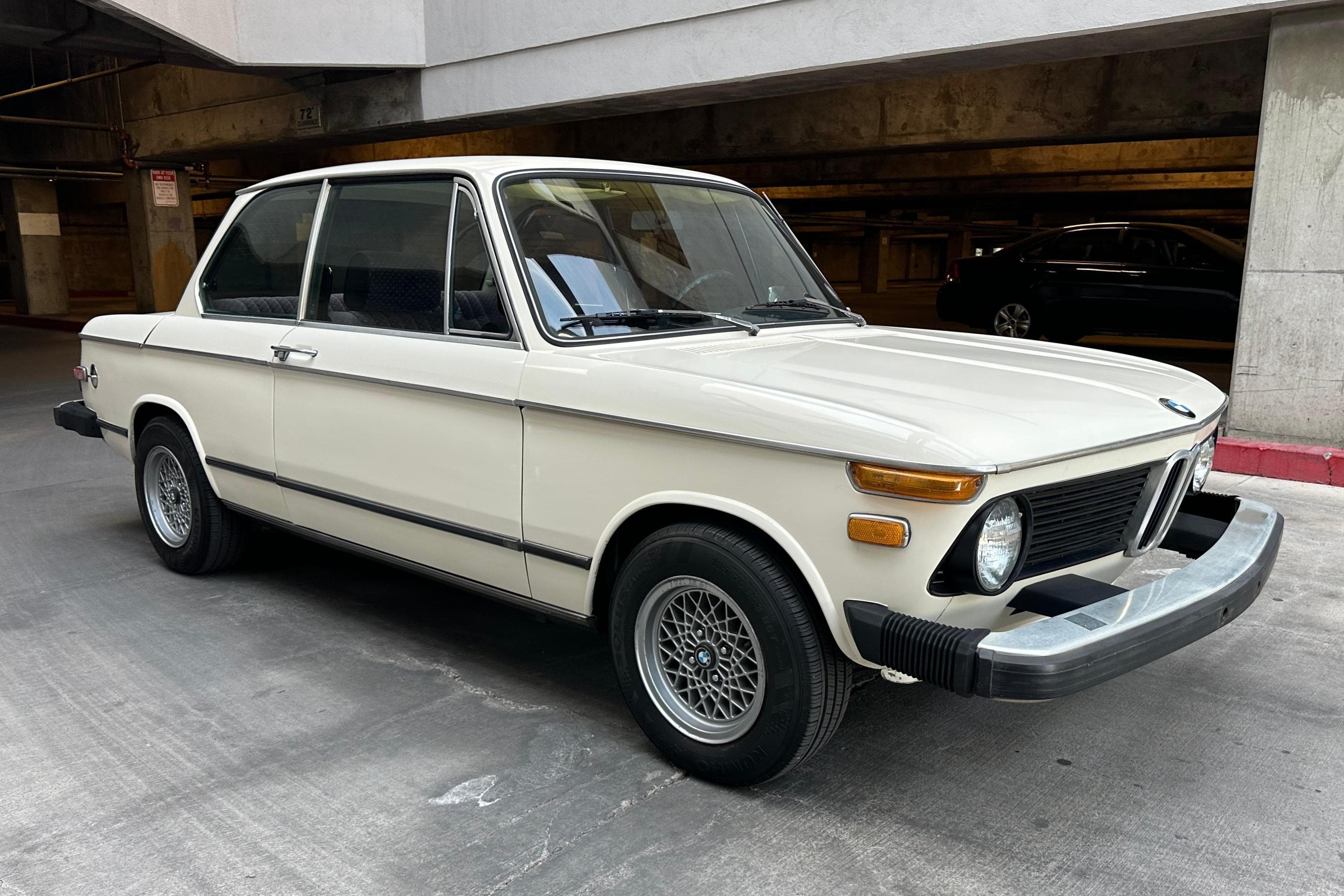 1976 BMW 02 Series sold for $11,212